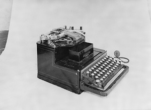 クライン・シュミット甲種鍵盤和文鑚孔機