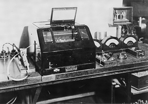 テープ式印刷電信機