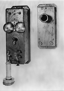 磁石式電話機(初期)　2-1