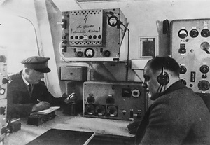 ドイツ飛行船ツェッペリン伯号無線室
