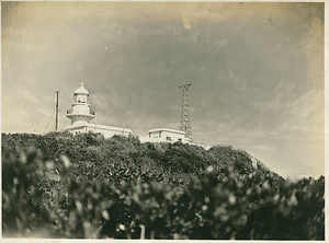 草垣島灯台