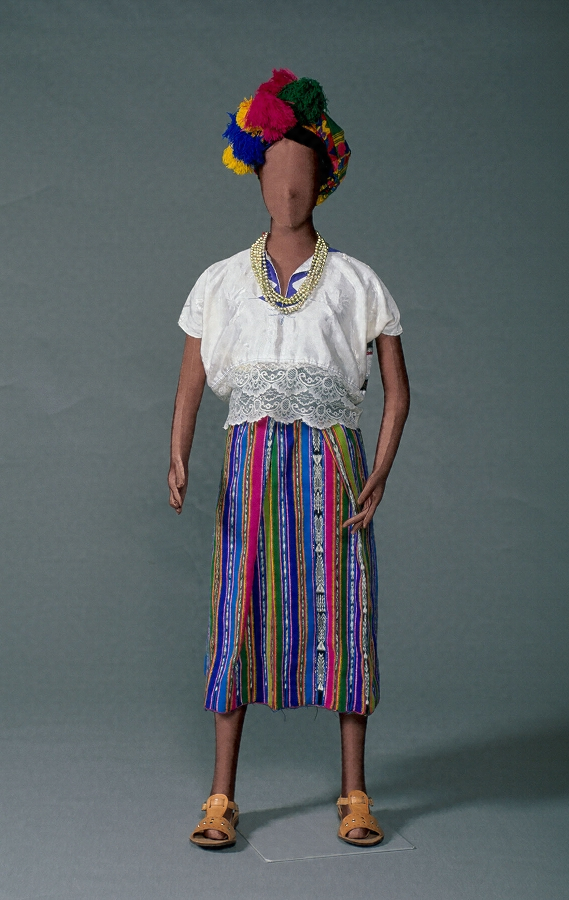 民族衣装 ウィピル（貫頭衣） 文化遺産オンライン