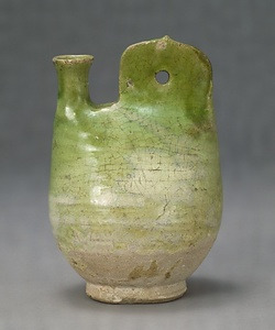 緑釉皮嚢壺