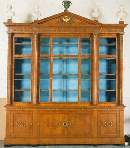 ボルゲーゼ宮図書室の本棚（ナポレオンの妹ポーリーヌの注文による）