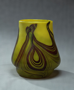 Wide-mouthed Jar Marble design in red and purple on yellow ground