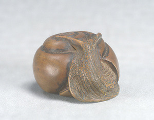 Netsuke, Snail design