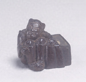 Toggle (&quot;Netsuke&quot;) in the Shape of a Puppeteer