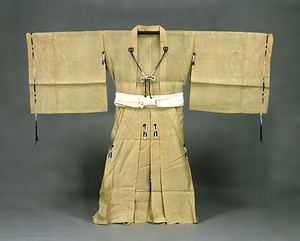 [Hitatare] (Warrior's garment) Wisteria and undulating stripe design on white [sha] gauze ground