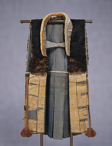 Jinbaori (Coat worn over armor) Swallowtail design with black feathers