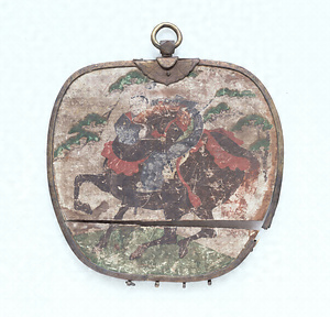 Keman (Pendent ornament), Woman on horseback design