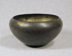 金銅鉢
