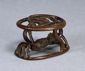 Lid Rest in the Shape of a Crab and Broadleaf Bamboo