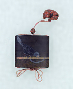 "Inro" (Medicine case), Design of a white pheasant in "maki-e" lacquer