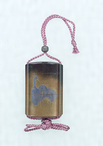 Inro (Medicine case), Heron design in maki-e lacquer