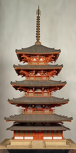 法隆寺五重塔模型