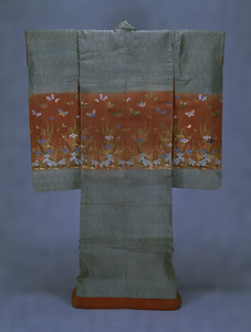 Uchikake (Outer Garment) Flowers in undulating lines and Yatsuhashi Bridge design in karaori weave on grey ground