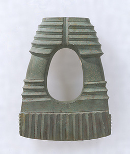 Hoe-shaped Stone Bracelet