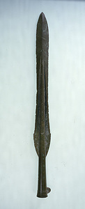 中広形銅矛