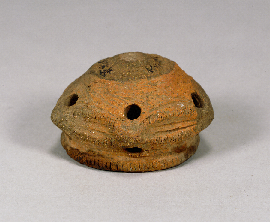 縄文土器片(異形台付土器) 文化遺産オンライン