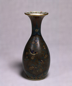 Vase Flower and bird design in cloisonné