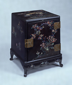 Portable Cabinet, Flower and bird design in mother of pearl inlay