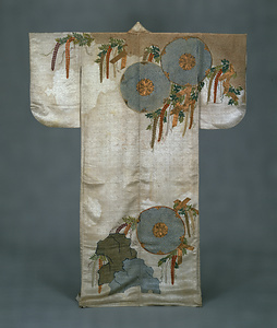 Kosode (Garment with small wrist openings) Drum and wisteria design on white figured satin ground