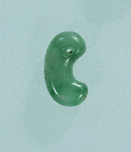 Comma-shaped Bead ([Magatama]) Jadeite