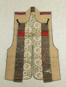 "Jinbaori" (Coat worn over armor)