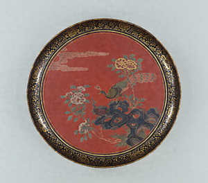 Tray Flower and bird design in lacquer painting