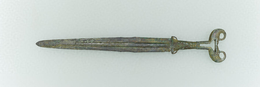 銅剣 2本主な素材銅 - 金属工芸