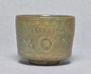 Tea Bowl Kyogenbakama type; known as “Naniwazutsu”