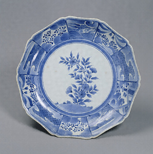Large Dish with Foliate Rim, Flowering plant design in underglaze blue