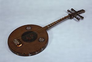 （Copy）Genkan (Chinese stringed musical instrument) Copied from the original of Nara period, 8th century, in the Shoso-in Repository, Nara