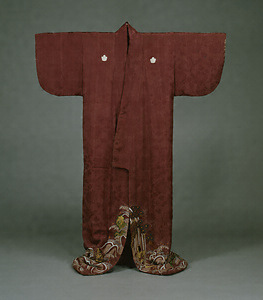 Kosode (Garment with small wrist openings) Carp and waterfall design on purple figured silk crepe