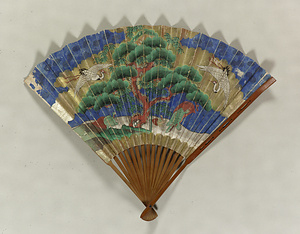 "Chukei" (Noh fan), Design of an aged pine, cranes, and tortoises on gold ground