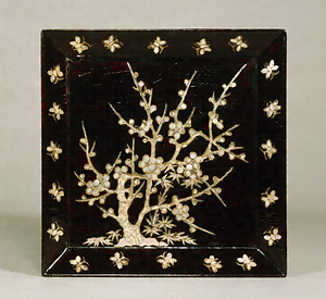 Square Tray Plum and bamboo in mother-of-pearl inlay