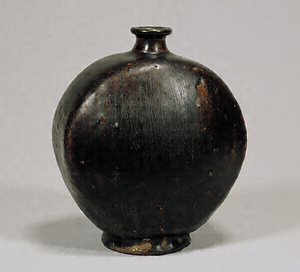 Flask ([Bian Hu]) Black glaze