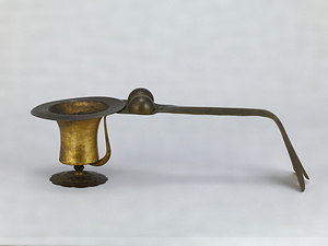 Incense Burner with Magpie's Tail-shaped Handle