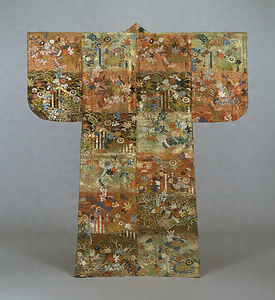 Noh Costume ([Karaori]) with Waves, Bouquets, Fences, and Autumn Grasses