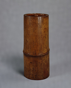 Bamboo Flower Vase Known as &quot;Ikkyoku&quot;
