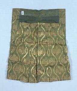 Oguchi(Noh Costume) Design of paulownias and undulating stripes on green ground