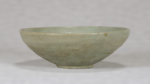 Bowl with Phoenixes and Clouds, Glazed stoneware with inlaid design