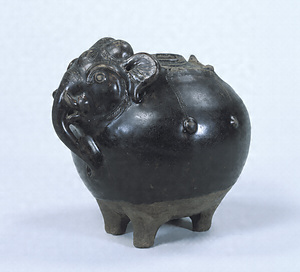 Elephant-shaped Vessel Dark brown glaze
