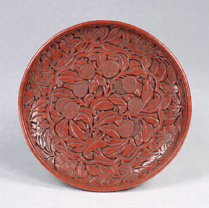 Tray Lizhi in red lacquer carving