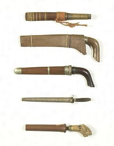 木製籐巻短刀