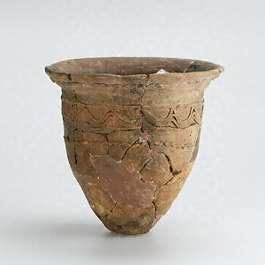 Tobinitai pottery vessel