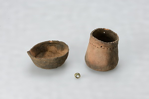 Bead and Jomon pottery vessels