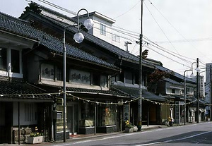 高岡市山町筋（商家町　富山） たかおかし　やまちょうすじ（しょうかまち　とやま）