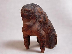 阿蘇神社の木彫狛犬