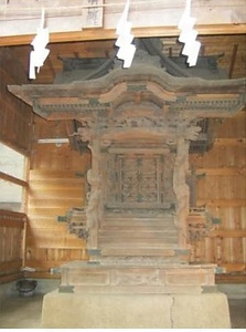 鈴木稲荷神社境内の金刀比羅社の彫刻装飾
